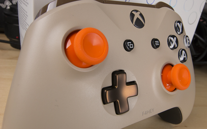 Illustration for article titled I Made A Controller Using Xbox Design Lab's New Colors And Parts